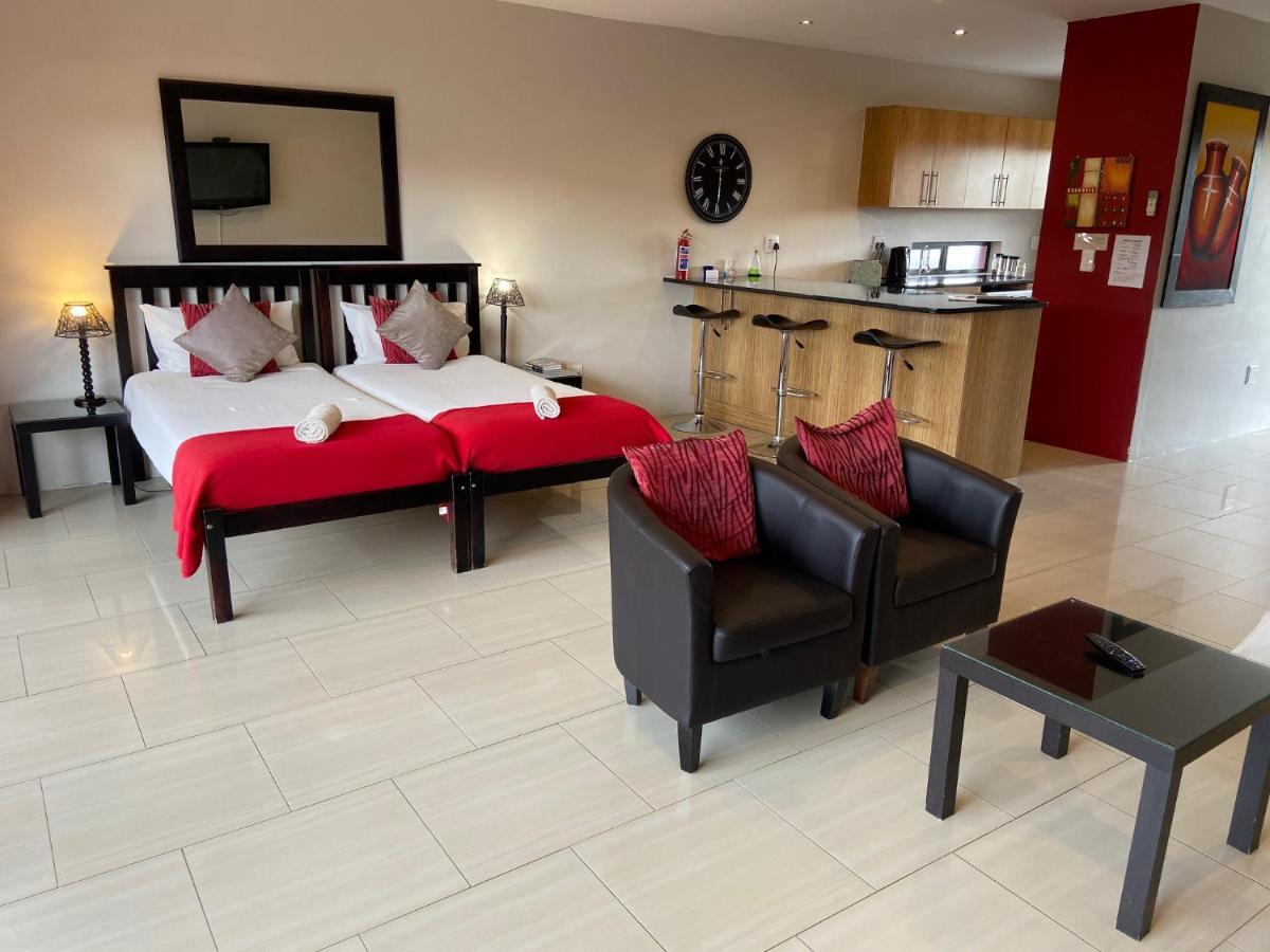 Hotel Haus Holzapfel Beaufort West Exteriér fotografie