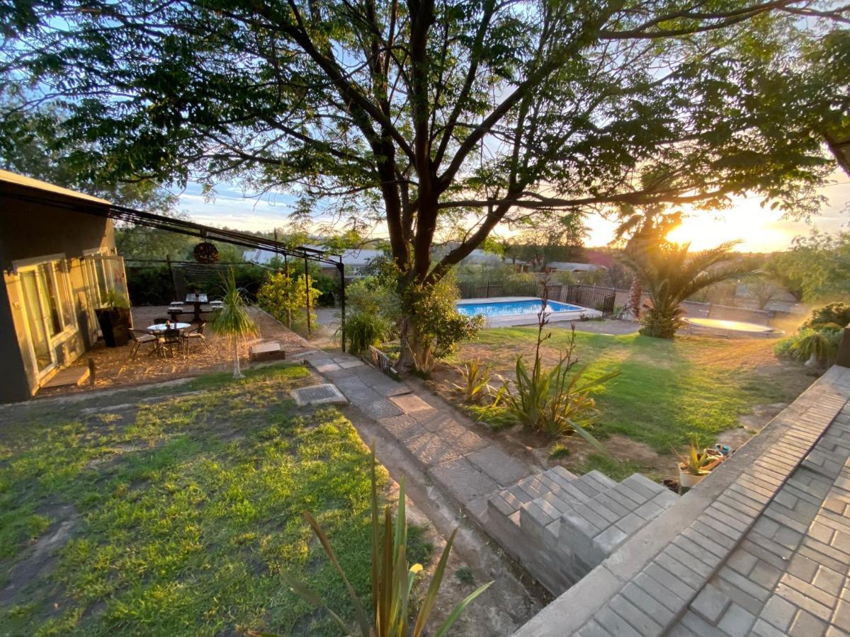 Hotel Haus Holzapfel Beaufort West Exteriér fotografie